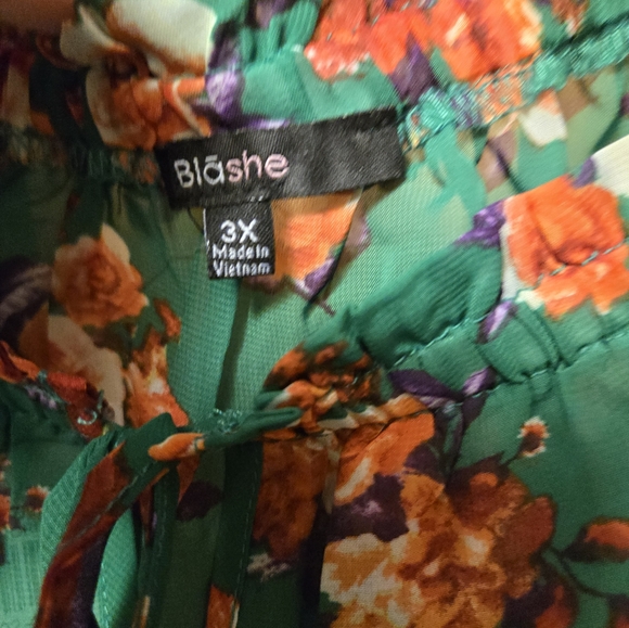 New Blashe 3x green floral blouse - Picture 4 of 5